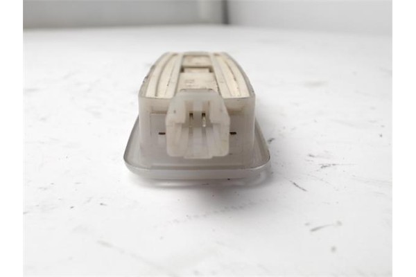 Recambio de luz delantero derecha techo para audi rs 3 sportback (8va) 2.5 tfsi quattro referencia OEM IAM 4H0947105D  