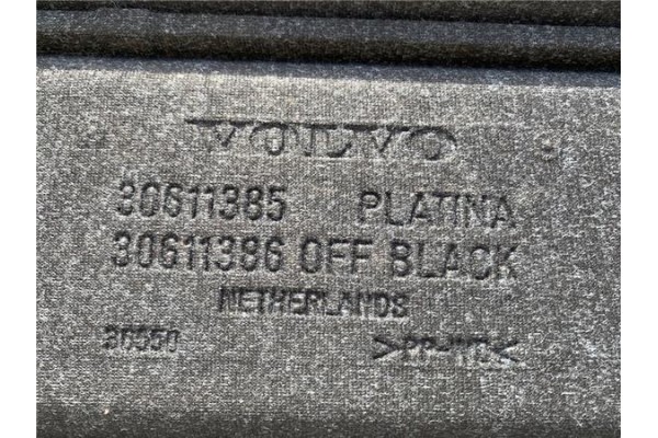 Recambio de bandeja trasero para volvo v40 familiar referencia OEM IAM 30866167  