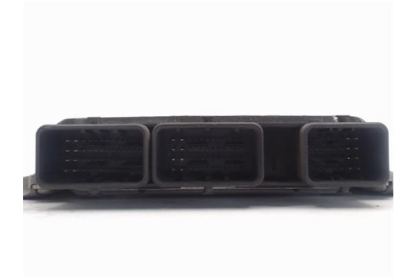 Recambio de centralita para renault megane ii berlina 3p 2.0 dynamique confort referencia OEM IAM 8200321263/8200387138 21584288