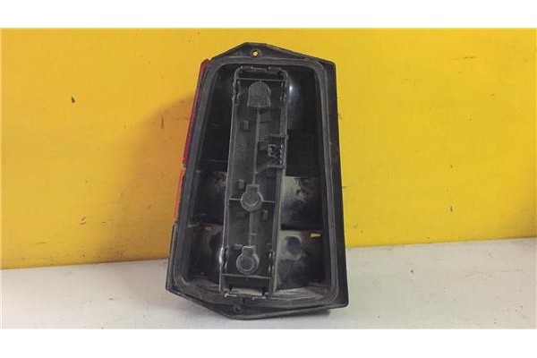 Recambio de piloto trasero derecho para seat marbella 0.9 ce referencia OEM IAM E9007407   Recambio de piloto trasero derecho para seat marbella 0.9 ce referencia OEM IAM E9007407