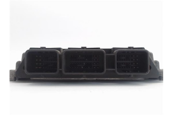 Recambio de centralita para renault megane ii classic berlina 1.9 confort expression referencia OEM IAM (8200305678) (8200304606