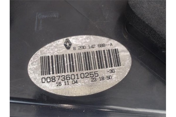 Recambio de piloto trasero izquierdo para renault megane ii coupe/cabrio referencia OEM IAM 8200142688A 00876010255 