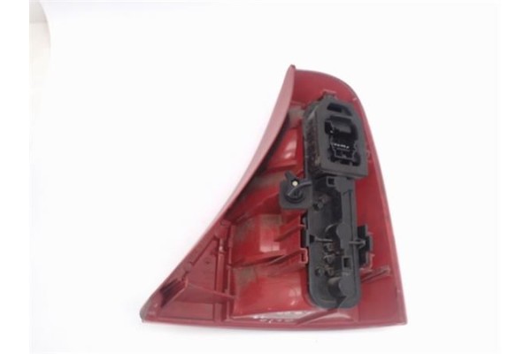 Recambio de piloto trasero izquierdo para renault clio ii fase i (b/cb0) referencia OEM IAM   