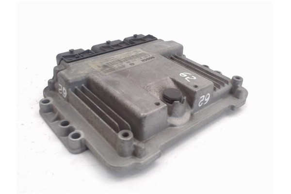 Recambio de centralita para renault megane ii berlina 5p 1.9 confort dynamique referencia OEM IAM 8200305678/030115 0281011275/1