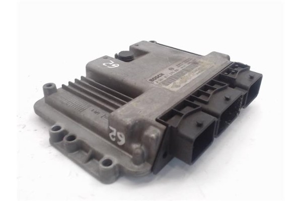 Recambio de centralita para renault megane ii berlina 5p 1.9 confort dynamique referencia OEM IAM 8200305678/030115 0281011275/1