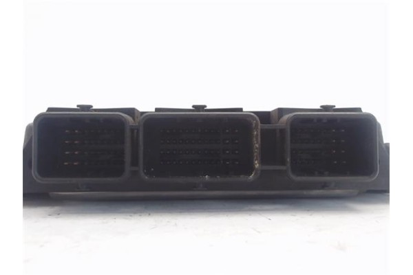 Recambio de centralita para renault megane ii berlina 5p 1.9 confort dynamique referencia OEM IAM 8200305678/030115 0281011275/1