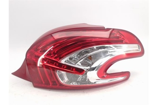 Recambio de piloto trasero derecho para peugeot 208 referencia OEM IAM 967262838002 79998D 