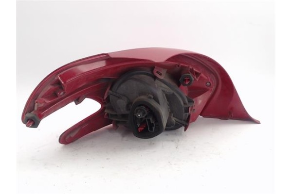 Recambio de piloto trasero derecho para peugeot 208 referencia OEM IAM 967262838002 79998D 