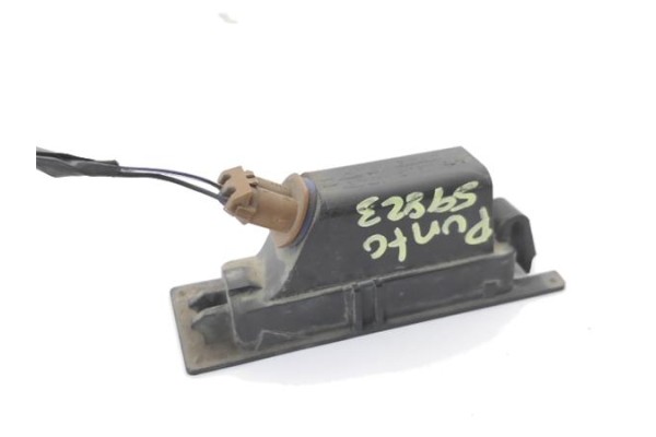 Recambio de piloto matricula para fiat punto / grande punto (199) 1.4 referencia OEM IAM 51762788 430101 