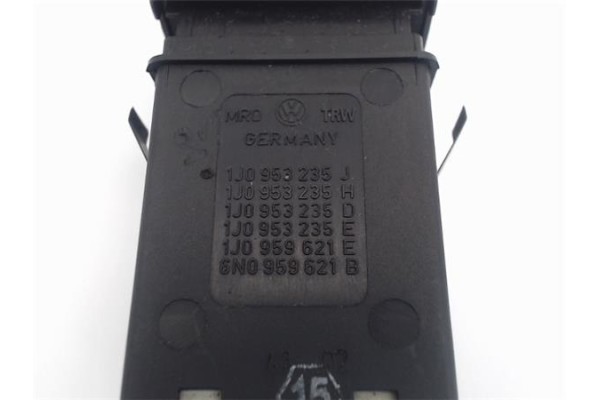 Recambio de interruptor luces emergencia para volkswagen golf iv berlina (1j1) 1.9 tdi referencia OEM IAM 1J0953235J  