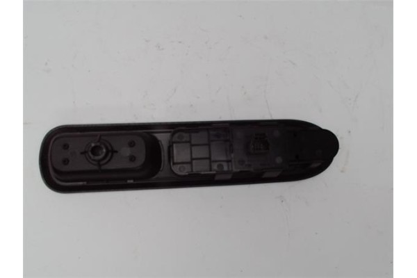 Recambio de mando elevalunas para peugeot 407 1.6 business line referencia OEM IAM 53269706 53269702 