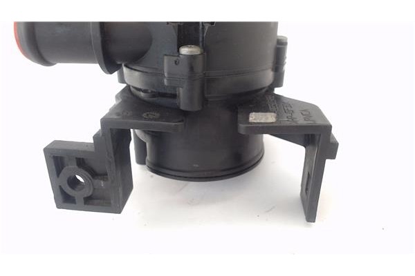 Recambio de bomba de agua para jaguar f-pace 2.0 r-sport awd referencia OEM IAM 392023249 DX2318D474-AC 