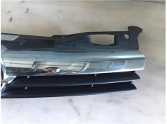 Recambio de rejilla capo para opel astra h berlina 1.7 cdti referencia OEM IAM 13241967 13241961 