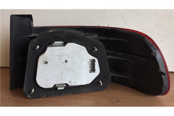 Recambio de piloto trasero izquierdo para honda accord berlina (cc/ce) 1.8 (ce7) referencia OEM IAM 286241L  