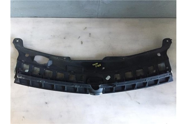 Recambio de rejilla capo para opel astra h berlina 1.7 cdti referencia OEM IAM 13241967 13241961 