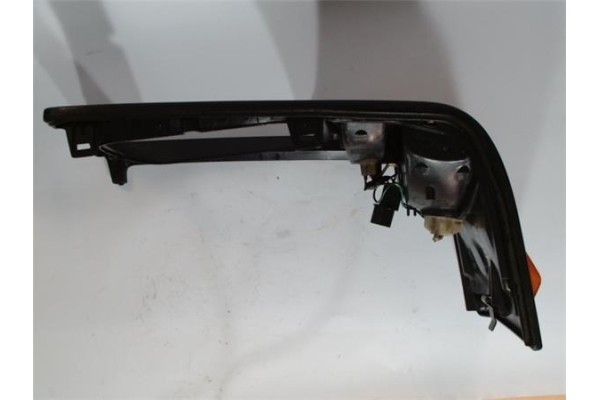 Recambio de cerquillo faro para mitsubishi l 200/300/400 (l0) 2.4 l 300 bus referencia OEM IAM   