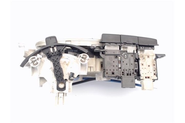 Recambio de mandos calefaccion / a.a. para toyota yaris (ncp1/nlp1/scp1) 1.4 d-4d referencia OEM IAM 840100D070  