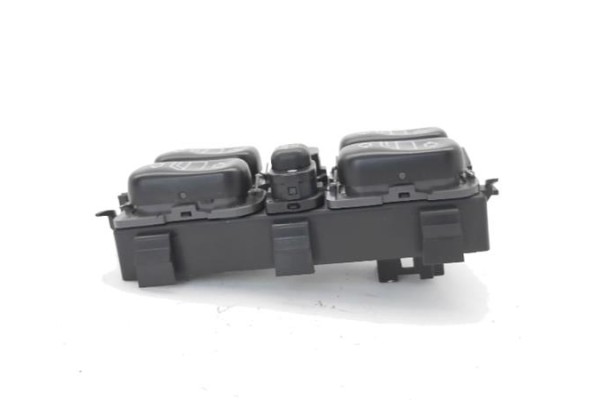 Recambio de mando elevalunas para mercedes-benz clase a (bm 168) 1.9 190 (168.032) referencia OEM IAM 1688206810 03753201 