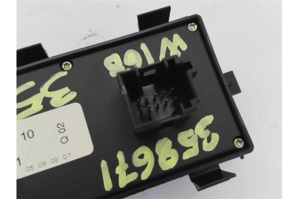 Recambio de mando elevalunas para mercedes-benz clase a (bm 168) 1.9 190 (168.032) referencia OEM IAM 1688206810 03753201 