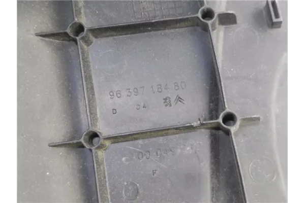 Recambio de recubrimiento bateria para citroen c3 1.4 hdi referencia OEM IAM 9639718480  