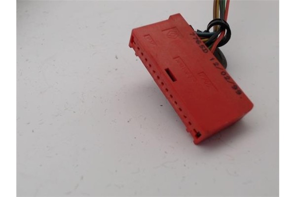 Recambio de mando intermitencia para renault clio ii fase i (b/cb0) 1.2 (b/cb0f, b/cb0a, b/cb10, b/cb1k, b/cb2d, b/cb2h) referen