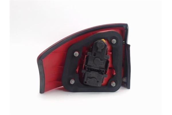 Recambio de piloto trasero derecho para audi a6 berlina (4b2) 1.8 t referencia OEM IAM 4B5945096 2212505 4B9945096 , AUDI