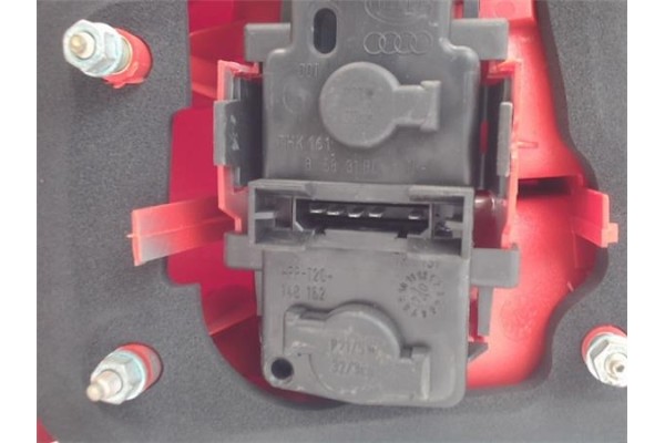 Recambio de piloto trasero derecho para audi a6 berlina (4b2) 1.8 t referencia OEM IAM 4B5945096 2212505 4B9945096 , AUDI