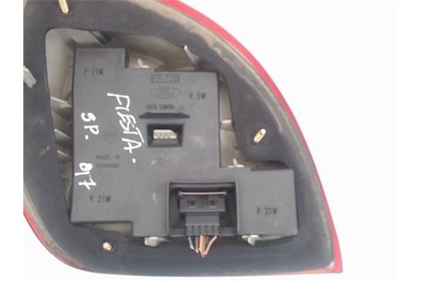 Recambio de piloto trasero derecho para ford fiesta berlina referencia OEM IAM   
