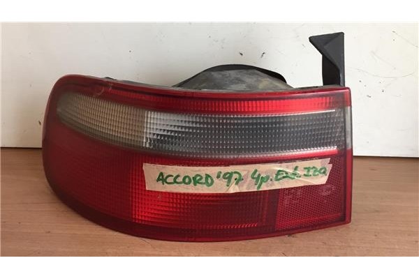 Recambio de piloto trasero izquierdo para honda accord berlina (cc/ce) 1.8 (ce7) referencia OEM IAM 286241L  