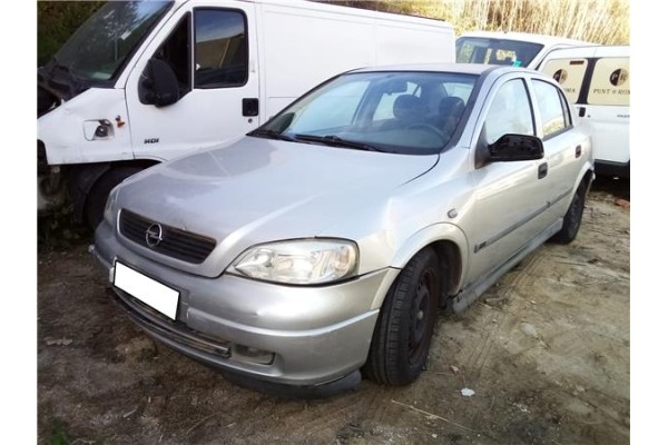 opel astra g berlina del año 1999