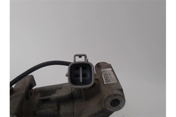 Recambio de compresor aire acond. para toyota corolla (e12) 2.0 d-4d referencia OEM IAM 883201A481  