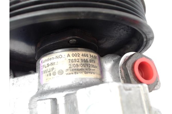 Recambio de bomba servodireccion para mercedes-benz clase c (bm 203) berlina 2.2 220 cdi (203.006) referencia OEM IAM A611230011