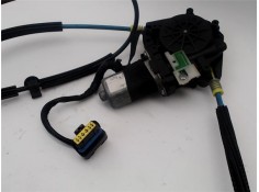 Recambio de elevalunas electrico delantero derecho para alfa romeo gt (125) 1.9 jtd referencia OEM IAM 60681592  