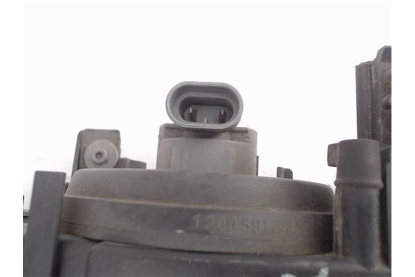 Recambio de faro delantero izquierdo para bmw serie 3 berlina (e46) referencia OEM IAM 1301073017 0301089205 