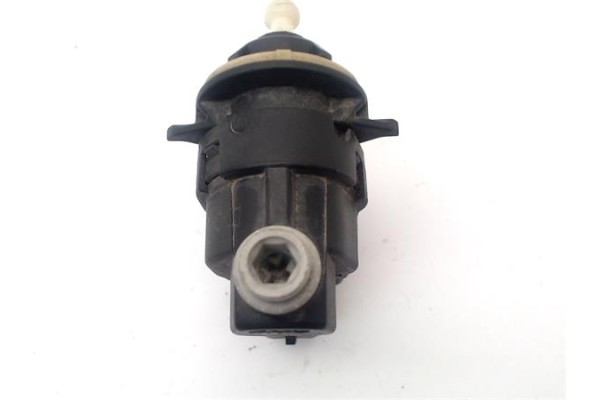Recambio de motor regulacion faros para renault megane iv berlina 5p 1.2 experience referencia OEM IAM 8200402521  
