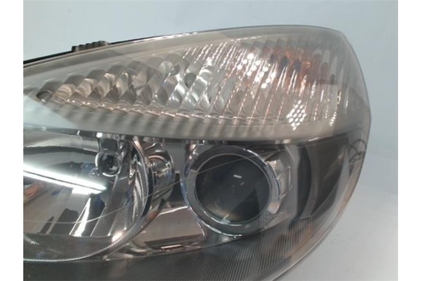 Recambio de faro delantero izquierdo para renault scenic ii (jm) 1.9 d referencia OEM IAM 7701064139 5DV00829000 7701056139 , RE