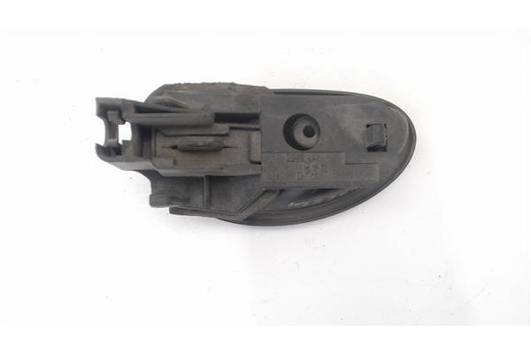 Recambio de manilla int. puerta delantero derecha para fiat i doblo (119) 1.3 jtd referencia OEM IAM 735420502 735384547 