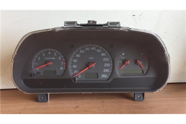 Recambio de cuadro completo para volvo v40 familiar 1.8 referencia OEM IAM 30889714B OP0244051 