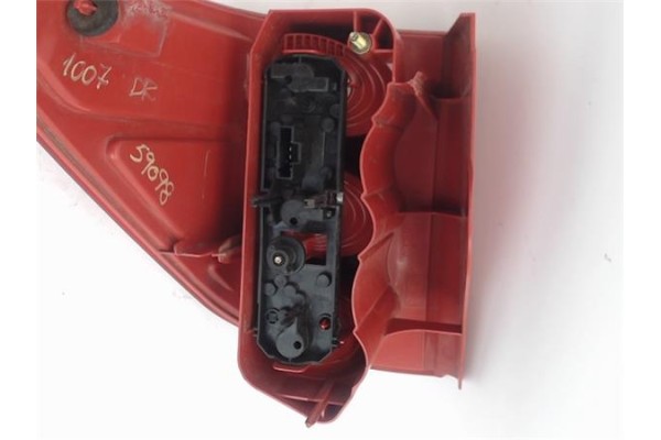 Recambio de piloto trasero derecho para peugeot 1007 1.4 sport referencia OEM IAM 6351V5 2202280 