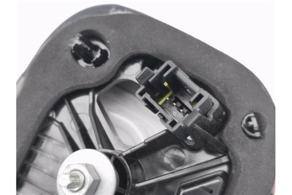 Recambio de piloto porton trasero derecho para citroen c4 cactus 1.5 business class referencia OEM IAM 9821352180  