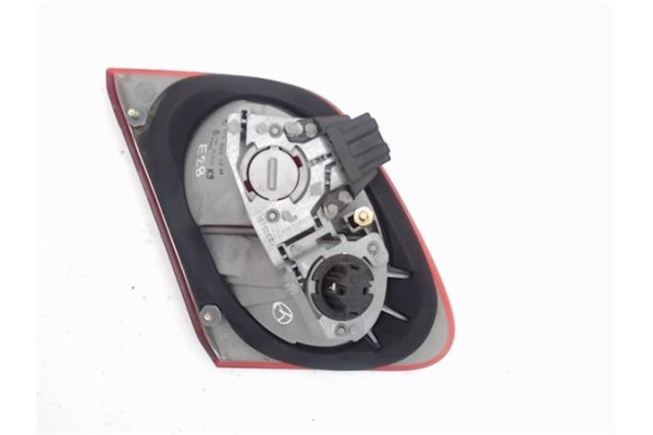 Recambio de piloto porton trasero derecho para mercedes-benz clase e (bm 210) berlina referencia OEM IAM A2108201064 197504 