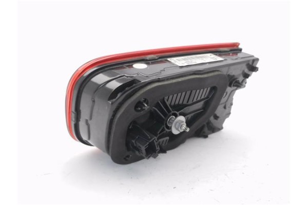 Recambio de piloto porton trasero izquierdo para citroen c4 cactus 1.5 business class referencia OEM IAM 9821352780  