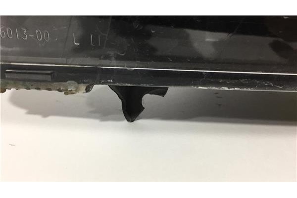 Recambio de faro delantero izquierdo para renault clio ii (xbo) 1.2 60cv referencia OEM IAM 7701054058  