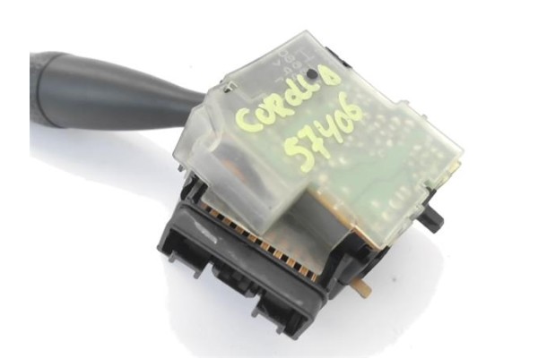 Recambio de mando limpiaparabrisas para toyota corolla (e12) 1.6 vvt-i referencia OEM IAM 8465202290 173647 