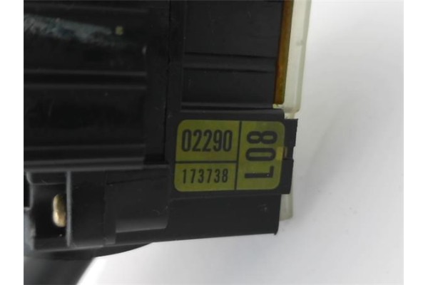 Recambio de mando limpiaparabrisas para toyota corolla (e12) 1.6 vvt-i referencia OEM IAM 8465202290 173647 