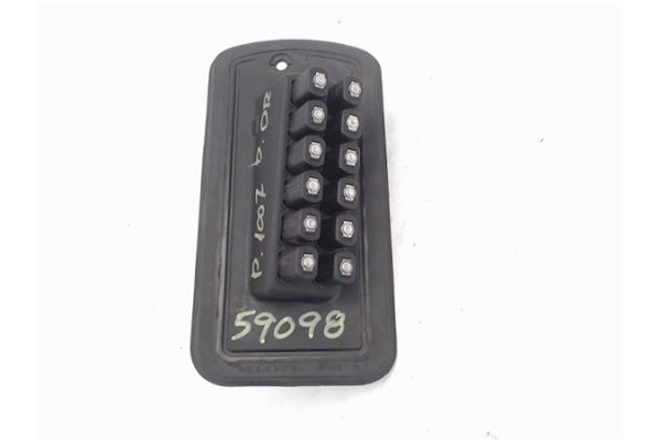 Recambio de centralita cierre para peugeot 1007 1.4 sport referencia OEM IAM 9660205980  