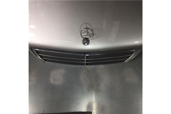 Recambio de capo para mercedes-benz clase c (bm 202) berlina 1.8 180 (202.018) referencia OEM IAM A2028800157 ME0253100 20288001