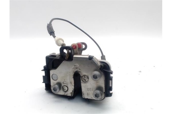 Recambio de cerradura puerta delantero izquierda para fiat 500 1.3 d multijet referencia OEM IAM 51935118 51827414 
