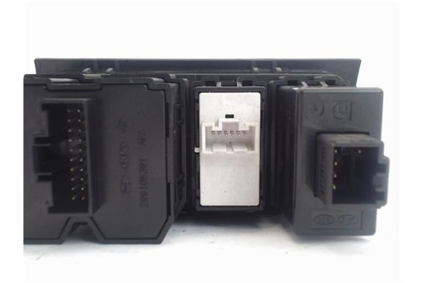 Recambio de conjunto interruptores para kia rio (ub) 1.2 basic referencia OEM IAM 299105391  