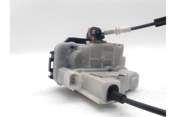Recambio de cerradura puerta delantero izquierda para fiat 500 1.3 d multijet referencia OEM IAM 51935118 51827414 